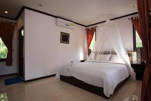 Pathu Resort Ranong Exterior photo